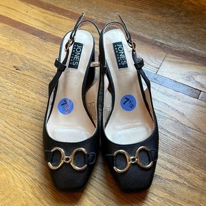 Jones New York black sling back shoes